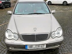 Grau Gebraucht 2002 Mercedes C200 Limousine | 3.300 €