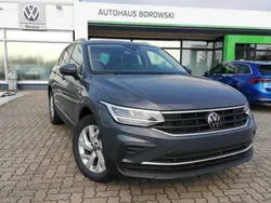 Delfingrau metallic Neu 2024 VW Tiguan Life SUV | 41.700 € (Fairer Preis)