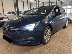Grün Gebraucht 2016 Opel Astra Innovation Limousine | 11.999 € (Fairer Preis)