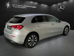 Silber Gebraucht 2022 Mercedes A200 Kleinwagen | 26.440 € (Guter Preis)