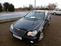 Blau Gebraucht 2004 Mercedes C200 Classic Kombi | 2.250 € (Guter Preis)
