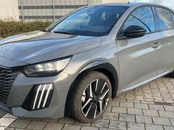 Grau Gebraucht 2024 Peugeot 208 GT Kleinwagen | 16.300 € (Guter Preis)