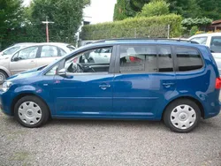 Blau Gebraucht 2012 VW Touran Match Van / Kleinbus | 2.999 € (Guter Preis)