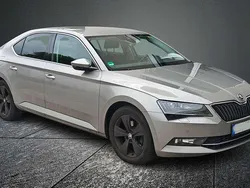 Cappuccinobeige metallic Gebraucht 2016 Skoda Superb Style Limousine | 13.990 € (Guter Preis)