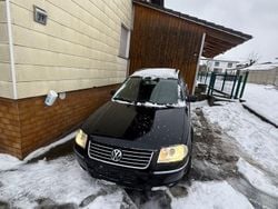 Schwarz Gebraucht 2002 VW Passat Highline Kombi | 1.250 € (Superpreis)