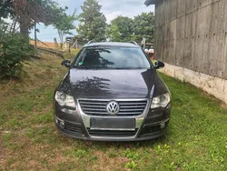Braun Gebraucht 2010 VW Passat Kombi | 2.500 € (Guter Preis)