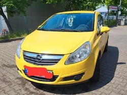 Gelb Gebraucht 2009 Opel Corsa Innovation Limousine | 2.800 € (Guter Preis)