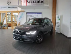 Grau Gebraucht 2022 VW Tiguan Life SUV | 28.990 € (Fairer Preis)