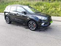 Schwarz Gebraucht 2019 Ford Kuga ST-Line SUV | 25.450 € (Etwas zu teuer)