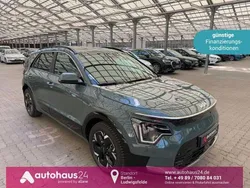 Grün Gebraucht 2024 Kia e-Niro Inspiration SUV | 34.990 € (Teuer)