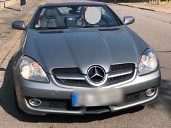 Silber Gebraucht 2009 Mercedes SLK200 AMG Cabrio | 10.500 € (Etwas zu teuer)