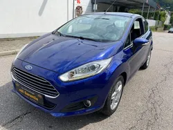 Blau Gebraucht 2015 Ford Fiesta Titanium Kleinwagen | 7.500 € (Fairer Preis)