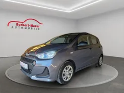 Grau Gebraucht 2018 Hyundai i10 Kleinwagen | 8.185 € (Fairer Preis)