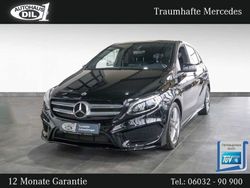 Schwarz (kosmosschwarz metalliclack) Gebraucht 2017 Mercedes B200 AMG line Van / Kleinbus | 17.650 € (Teuer)