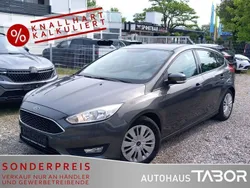 Grau Gebraucht 2015 Ford Focus Trend Limousine | 6.785 € (Guter Preis)