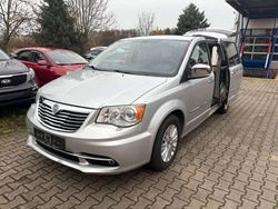 Colore esterno (bright silver) Gebraucht 2011 Lancia Voyager Gold Van / Kleinbus | 11.850 € (Etwas zu teuer)
