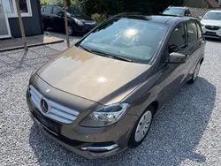 Braun Gebraucht 2014 Mercedes B200 Van / Kleinbus | 12.990 € (Guter Preis)