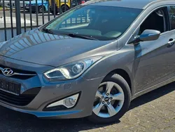 Grau Gebraucht 2013 Hyundai i40 Premium Limousine | 5.790 € (Guter Preis)