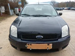 Blau Gebraucht 2004 Ford Fusion Trend Limousine | 2.700 € (Etwas zu teuer)