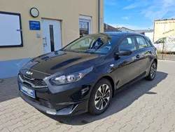 Pearl schwarz metallic/schwarz Neu 2025 Kia Ceed Sportswagon Kombi | 21.390 € (Superpreis)