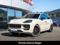 Beige Gebraucht 2025 Porsche Cayenne S Sport SUV | 128.900 € (Teuer)