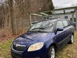 Blau Gebraucht 2009 Skoda Fabia Kleinwagen | 1.100 € (Guter Preis)