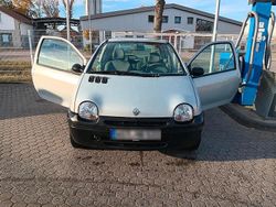 Silber Gebraucht 2004 Renault Twingo Kleinwagen | 1.200 €