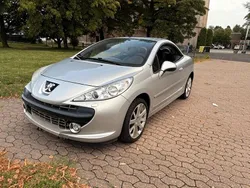 Silber Gebraucht 2009 Peugeot 207 CC Filou Cabrio | 3.499 € (Fairer Preis)
