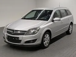 Silber (argonsilbermet.) Gebraucht 2009 Opel Astra Innovation Kombi | 1.480 € (Superpreis)