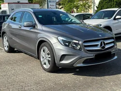 Grau Gebraucht 2014 Mercedes GLA200 Urban SUV | 15.500 € (Fairer Preis)