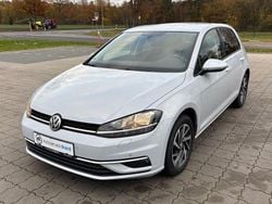 Silber Gebraucht 2018 VW Golf VII Sound Limousine | 13.490 € (Guter Preis)