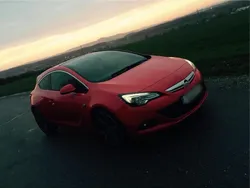 Rot Gebraucht 2012 Opel Astra GTC OPC Coupé | 5.490 € (Fairer Preis)