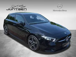 Schwarz Gebraucht 2020 Mercedes A200 AMG line Limousine | 28.777 € (Etwas zu teuer)