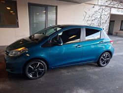 Blau Gebraucht 2013 Toyota Yaris Edition Kleinwagen | 8.500 € (Etwas zu teuer)