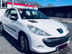 Gebraucht 2010 Peugeot 206+ Kleinwagen | 2.499 € (Etwas zu teuer)