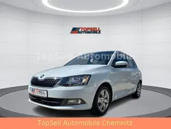 Weiß Gebraucht 2015 Skoda Fabia Ambition Kleinwagen | 6.969 € (Fairer Preis)