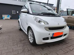 Weiß Gebraucht 2011 Smart ForTwo Cabrio Pulse Cabrio | 5.499 € (Fairer Preis)