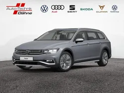 Grau Gebraucht 2023 VW Passat Alltrack Kombi | 36.880 € (Fairer Preis)