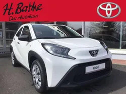 Super white 2 Gebraucht 2023 Toyota Aygo Touch Kleinwagen | 15.890 € (Fairer Preis)