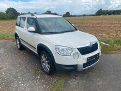 Weiß Gebraucht 2012 Skoda Yeti Plus Edition SUV | 3.999 €