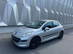 Grau Gebraucht 2009 Peugeot 207 Tendance Kleinwagen | 2.800 € (Fairer Preis)