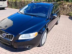 Schwarz Gebraucht 2010 Volvo V70 Kombi | 6.999 € (Fairer Preis)