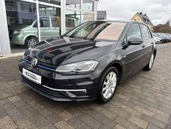 Deep black Gebraucht 2019 VW Golf Highline Limousine | 13.999 € (Guter Preis)