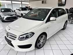 Weiß Gebraucht 2017 Mercedes B200 AMG line Van / Kleinbus | 17.990 € (Fairer Preis)