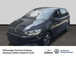 Schwarz Gebraucht 2024 VW Touran Move Van / Kleinbus | 38.500 € (Fairer Preis)