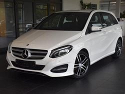 Weiß Gebraucht 2017 Mercedes B180 Urban Van / Kleinbus | 13.990 € (Fairer Preis)