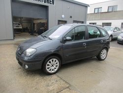 Grau Gebraucht 2002 Renault Scénic Expression Van / Kleinbus | 1.790 € (Guter Preis)