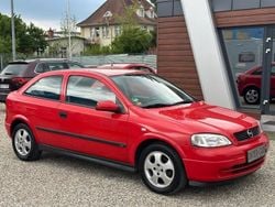 Rot Gebraucht 2000 Opel Astra Edition Limousine | 2.450 € (Etwas zu teuer)