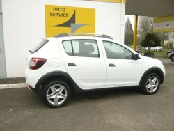 Weiß Gebraucht 2016 Dacia Sandero Stepway Ambiance Kleinwagen | 7.950 € (Fairer Preis)