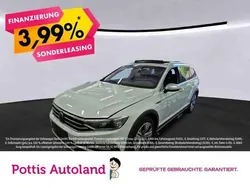 Weiss Gebraucht 2023 VW Passat Alltrack Kombi | 31.997 € (Fairer Preis)
